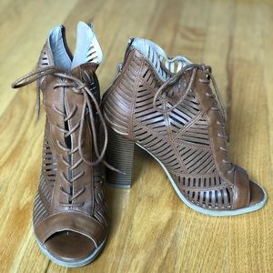 Open toe strappy booties